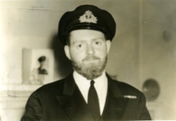SM-Baum, G.V. (Cave) - Lieutenant RCNVR-2